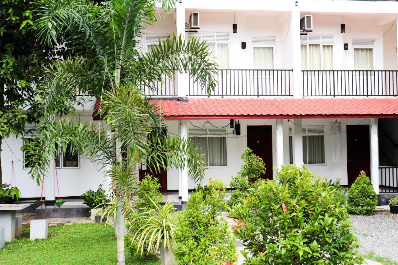 Hotel Ritz Gate Kalutara Exterior foto
